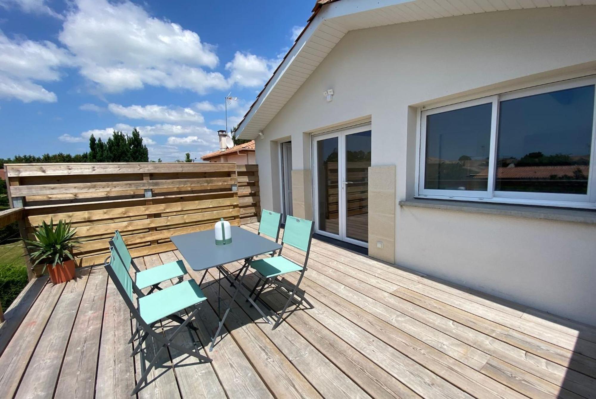 Appartement Des Pignons A Lege Bourg Esterno foto