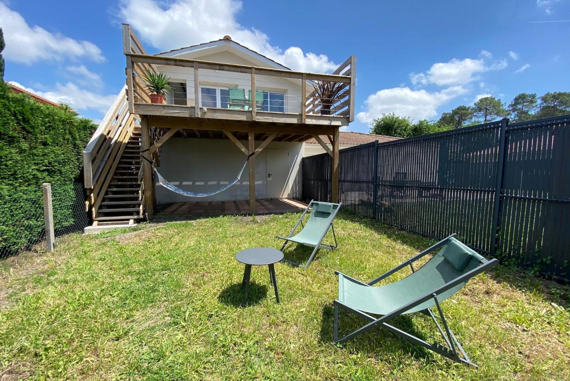 Appartement Des Pignons A Lege Bourg Esterno foto
